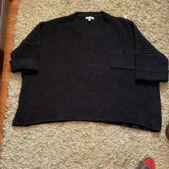 She and sky Black Knit Short Sleeve Oversized Sweater Size One Size - Picture 2 of 10
